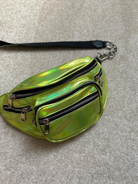 Ľadvinka grebnesor, 