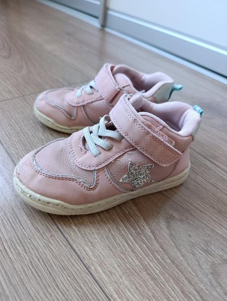 Darujem topánky 25, cupcake,25