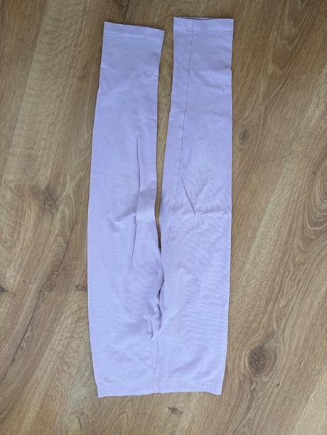 Bledofialove legíny 140, h&m,140