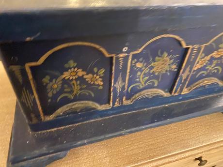 Krásná stará truhlica, 