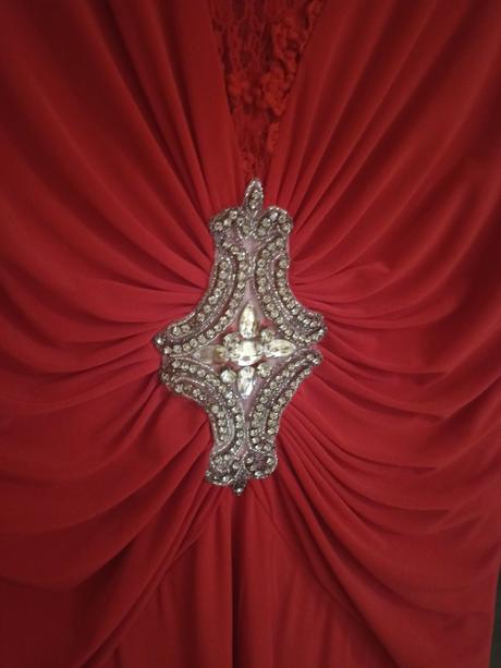 Nádherné spoločenské šaty, m