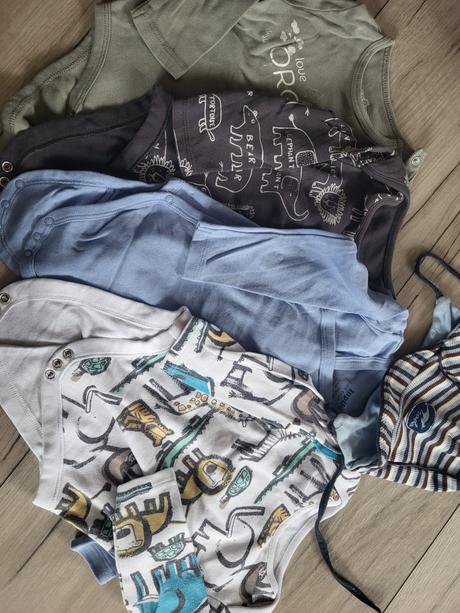 Body s dlhým rukávom, 74