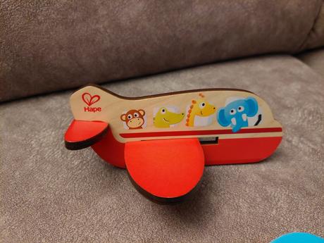 3d detské drevené lietadlo puzzle hape,