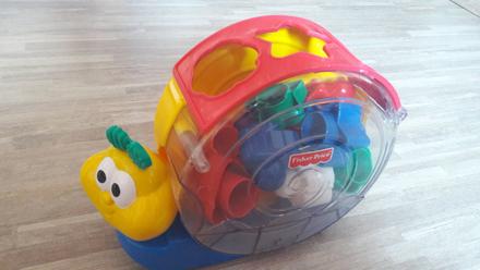 Hudobná vkladačka slimák fisher-price,