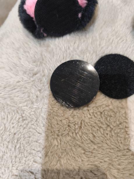 Uši na prilbu mačička, 