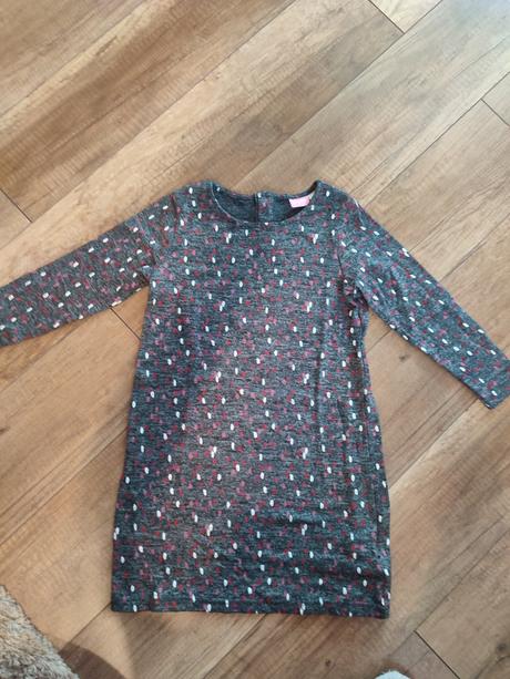 Dievčenské šaty, 116