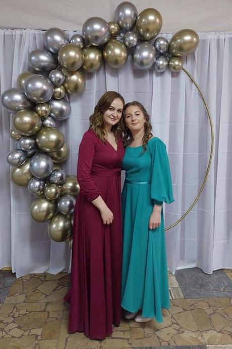 Spoločenské šaty, 36