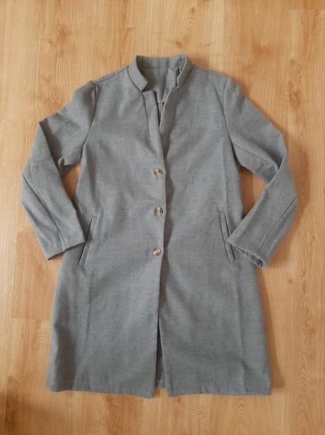 Sivý kabát velk. 38., 38