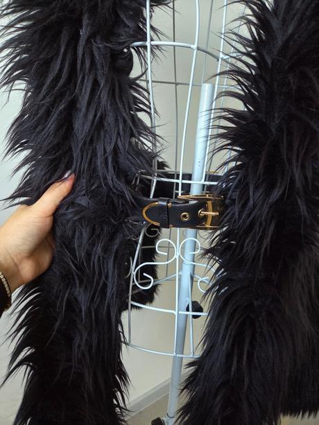 Kožušinová vesta versace x h&m, versace,34