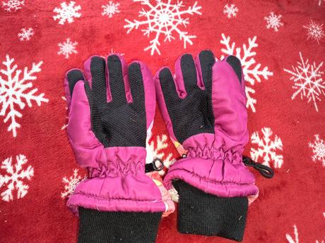 Dievčenské rukavice, 