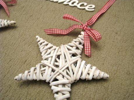 Vianočný nápis a dve hviezdy, 