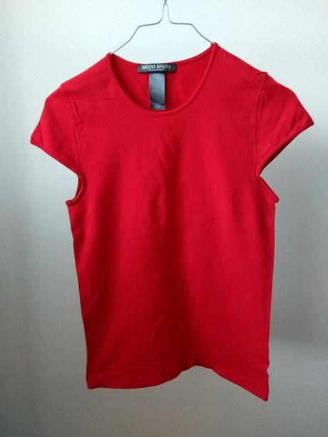 Červené tričko elastické, m
