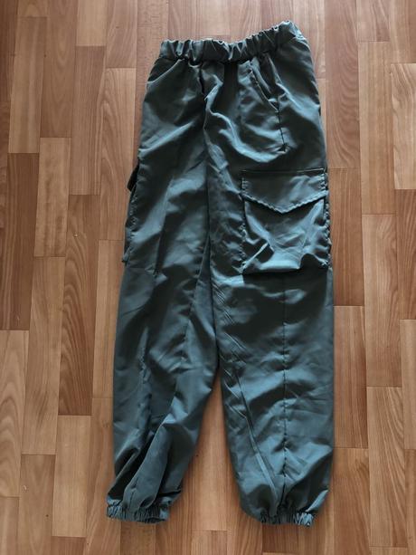 Letné nohavice, 158