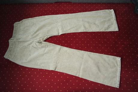 Menžestrové nohavice, 42