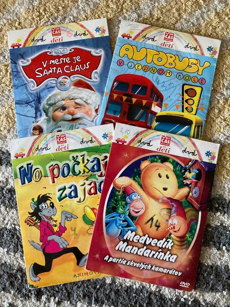 Dvd no počkaj zajac, v meste je santa claus..., 