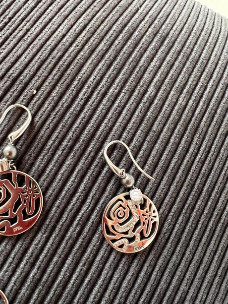 Fossil naušnice retiazka, fossil