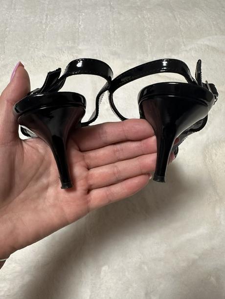 Čierne lakované sandálky zn. karl lagerfeld, karl lagerfeld,40