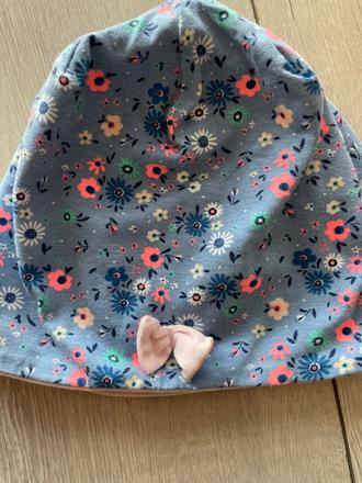 Kvetinková prechodná čiapka, 92