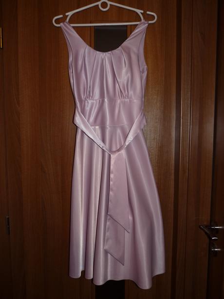 Saténové šatičky, 38