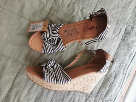 Sandalky, nenosene timeout, lee cooper,38