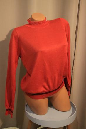 Červený sveter, next, s