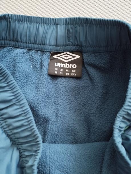 Zateplene nohavice, umbro,128