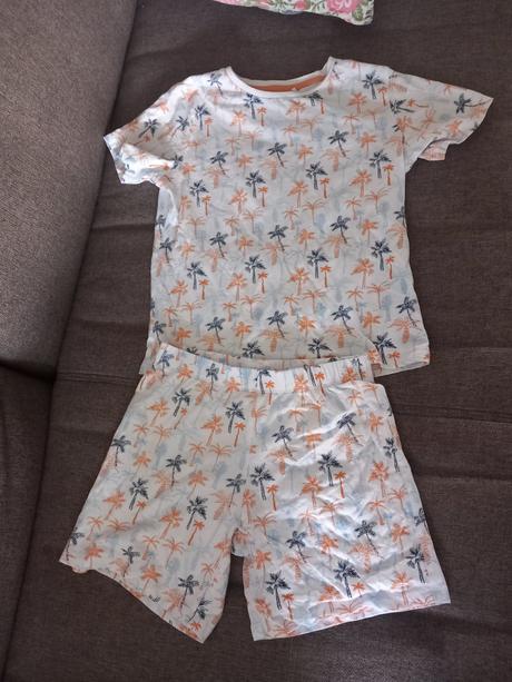 Pyžamka 3 x  letné č.128, c&a,128