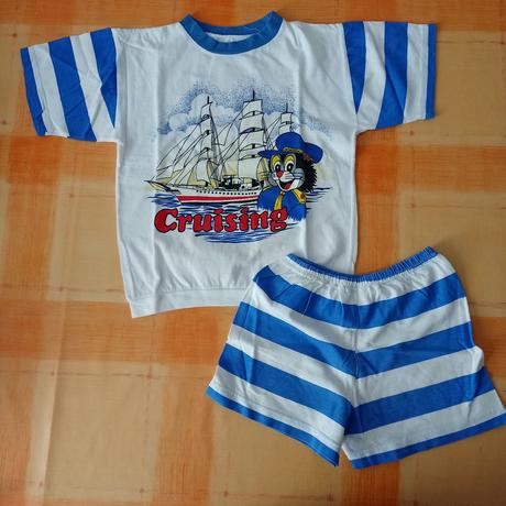 Krátke pyžamka, 110