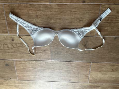 Podprsenka s výstužou, tezenis,85b