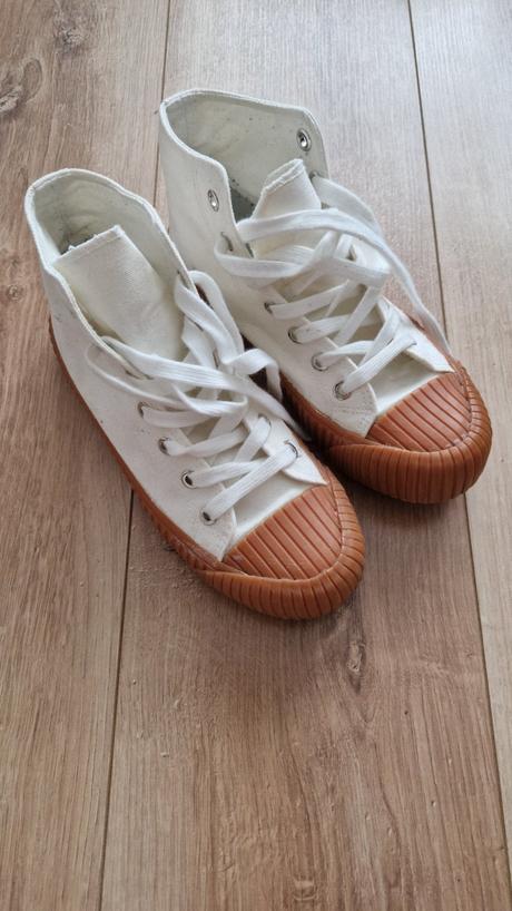 Tenisky veľ. 37., 37