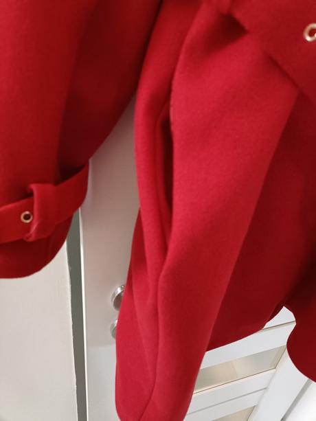 Červený kabát, l / xl