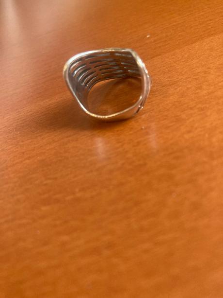 Strieborný prsteň, 