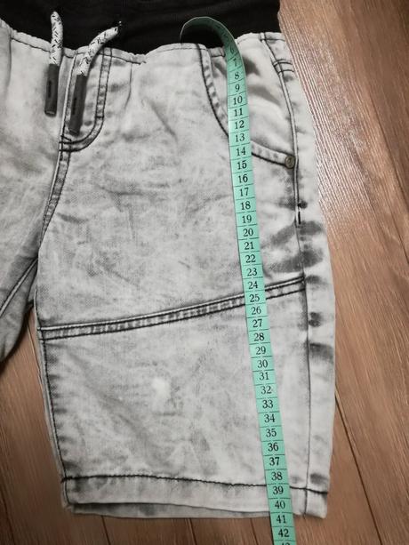 Krátke nohavice, chapter young,140