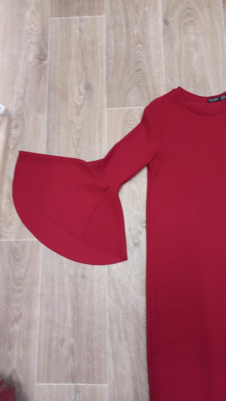 Červené šaty, bershka,xs