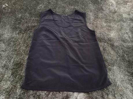 Jednoduchá čierna bluzka v.36, 36