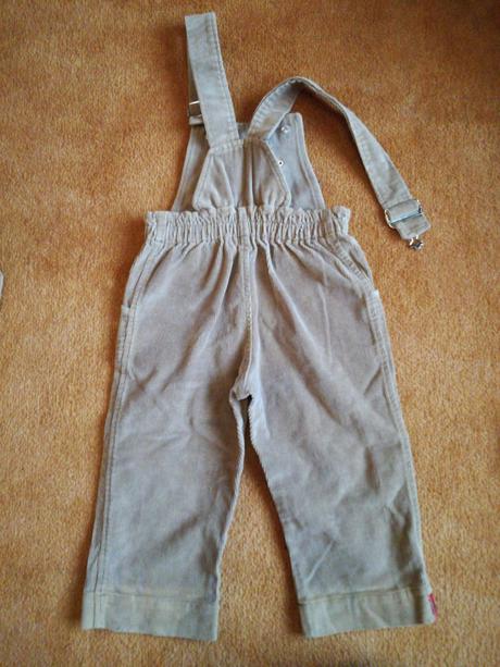 Nohavice s trakmi 86 s poštou, 86