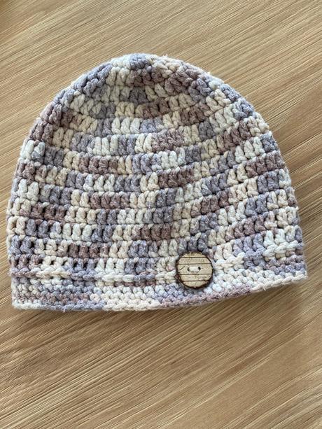 Krásna platená čiapka (cca 4 - 6 mesiacov), 68