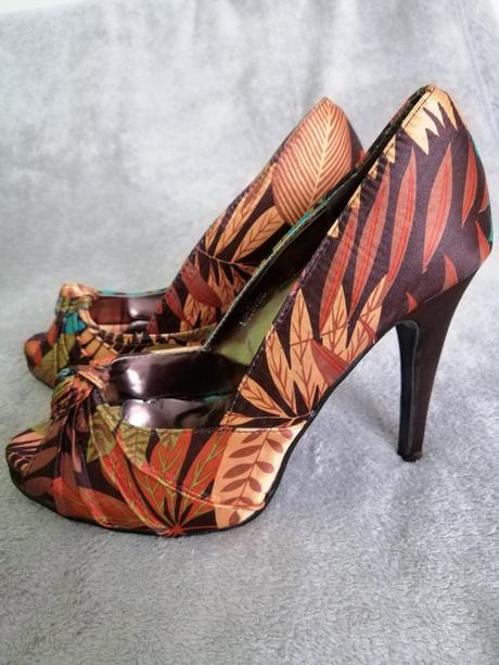 Saténové lodičky, 39