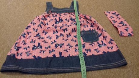 Úžasné šaty s čelenkou, okay,86