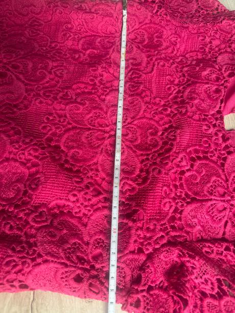 Spoločenské šaty, 152