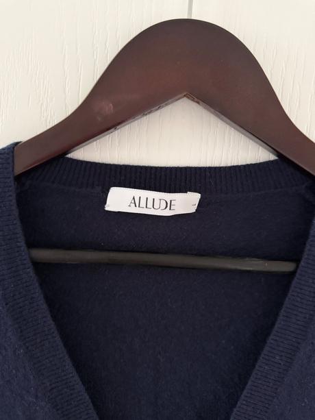 Kašmírový kardigan allude v námorníckej farbe, l