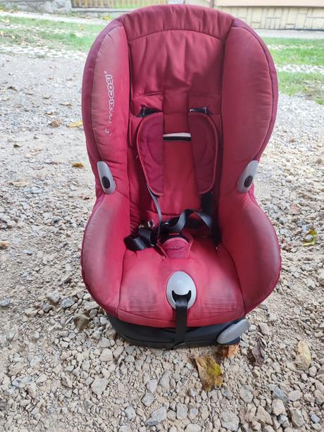 Darujem autosedačku, maxi cosi