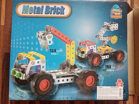 Stavebnica metal brick, 