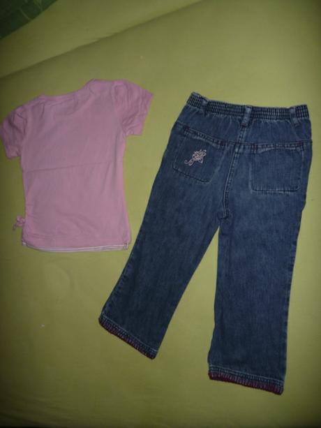 Uzasne vysivane rife a trblietave tricko s napismi, 104