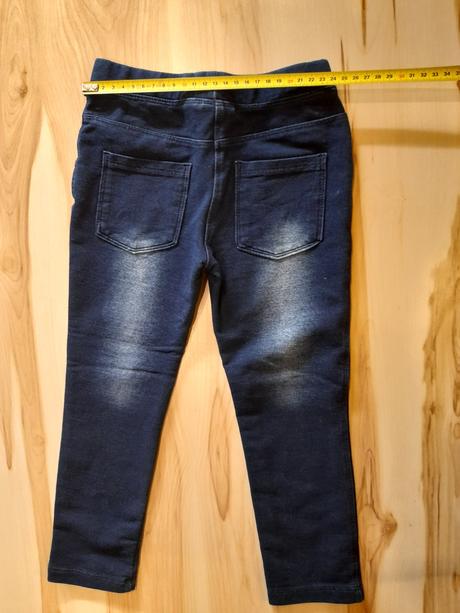 Džegínsy, lupilu,98