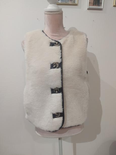 Kožušinova vesta, h&m,s