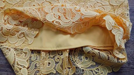 Krásne spoločenské šaty, 42