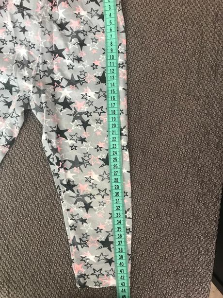 Tričko a leginky, 86