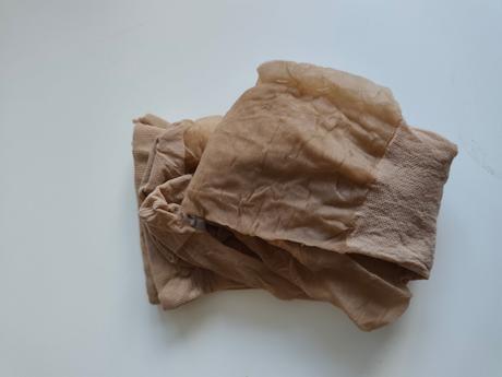 Dievčenské tenučké silónky, 122