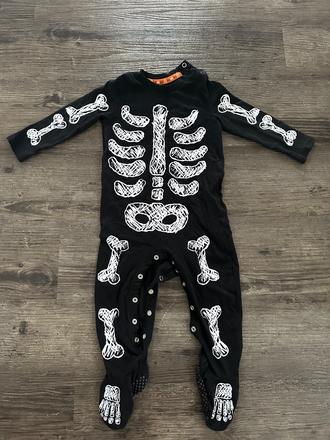 Overal na halloween,